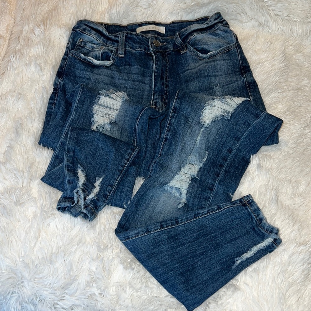 Nature size 9 high waisted distressed jeans